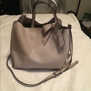 Pebbled Vegan Leather Urban Expressions bag